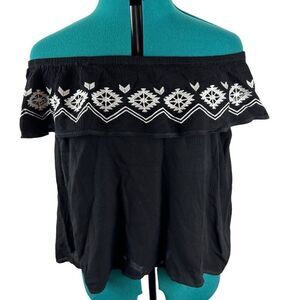 Alya embroidered off the shoulder top